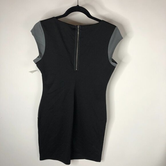 New BeBop Grey & Black Colorblock Capped Sleeved Stretchy Bodycon Mini Dress - Picture 3 of 10